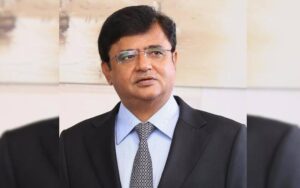 اے آر وائی ڈیجیٹل نیٹ ورک نے 'نکتہ' میں اکثریتی حصص حاصل کرلی، معروف صحافی کامران خان اے آر وائی کے چیئر مین مقرر