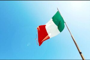 کویت کے علی السالم فضائی اڈے پر ڈرون حملہ، اطالوی فضائیہ کا بغیر پائلٹ طیارہ تباہ