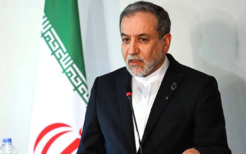 ایران نے امریکہ سے کبھی جنگ بندی کی درخواست نہیں کی اور ملک جب تک ضروری ہوا اپنے دفاع کے لیے تیار رہے گا‘‘ ایرانی وزیر خارجہ