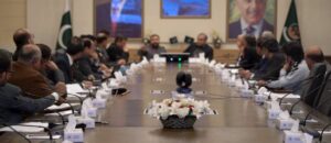 وزیر داخلہ محسن نقوی اور وزیر اعلیٰ بلوچستان میر سرفراز بگٹی کی زیر صدارت امن و امان سے متعلق اعلیٰ سطحی اجلاس، اہم امور پر تفصیلی بریفنگ