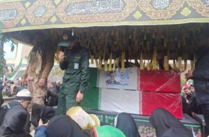 پاسدارانِ انقلاب کے ترجمان علی محمد نائینی کی نمازِ جنازہ ادا کر دی گئی ، میت قم منتقل