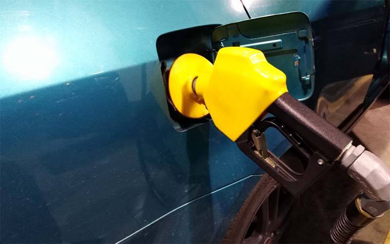 ہائی آکٹین فیول پر لیوی میں 200 روپے فی لیٹر اضافہ، نوٹیفکیشن جاری