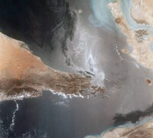 آبنائے ہرمز کھلوانے کے لیے امارات کثیرالقومی اتحاد کی کوشش کر رہا ہے، فنانشل ٹائمز