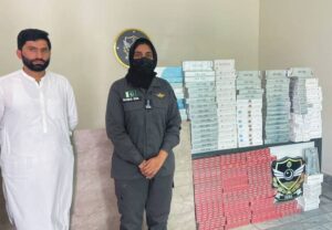 سرگودھا: ضلعی انتظامیہ کی بڑی کارروائی، غیر قانونی سگریٹس کا بھاری ذخیرہ برآمد