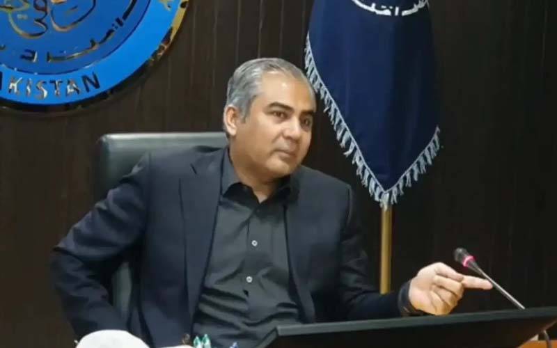وزیر داخلہ محسن نقوی کا نادرا ہیڈکوارٹرز کا دورہ، ادارے کی کارکردگی اور جاری منصوبوں پر بریفنگ