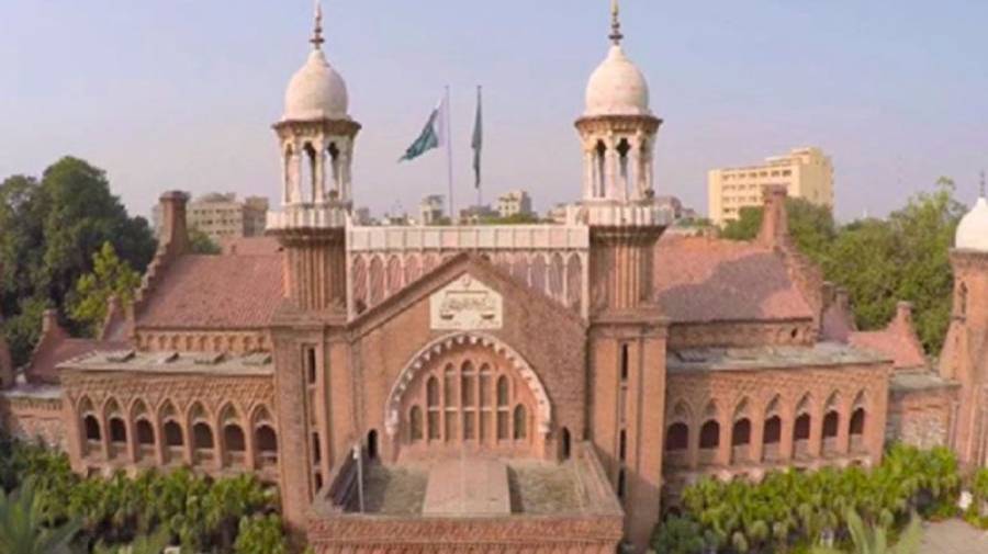 غیر مقامی درخت لاہور کے ماحول کو نقصان پہنچا رہے ہیں، حکومت سنجیدہ اقدامات کرے : سموگ تدارک کیلیے دائر درخواستوں پر جسٹس شاہد کریم کے ریمارکس