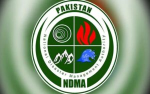 این ڈی ایم اے کی آئندہ 12 سے 24 گھنٹوں کے دوران بیشتر علاقوں میں تیز ہواؤں، آندھی اور گرج چمک کے ساتھ بارش جبکہ پہاڑی علاقوں میں برفباری کی پیشگوئی