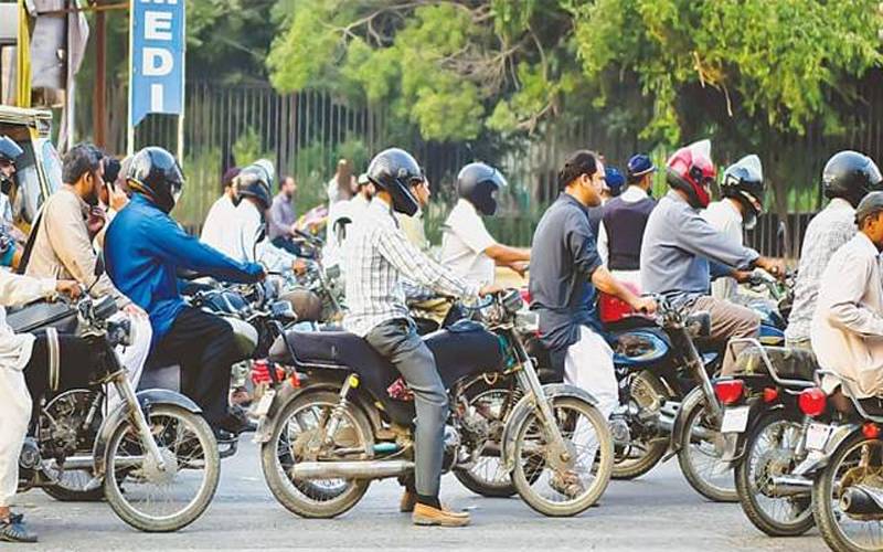 سندھ حکومت کا موٹر سائیکل سواروں کو ماہانہ 2ہزار روپے دینے کا فیصلہ