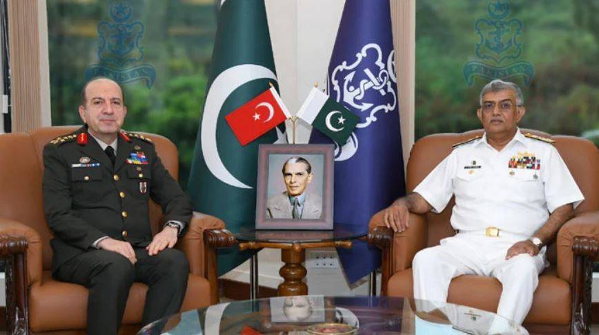 پاک بحریہ کے سربراہ سے ترک ڈپٹی چیف آف جنرل سٹاف کی ملاقات، دو طرفہ دفاعی امور پر گفتگو