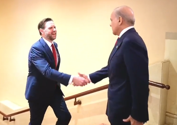 امریکی نائب صدر کی پاکستان کے وزیراعظم سے ملاقات سے قبل ایرانی وفد سے ملاقات، ہم علاقائی امور پر تبادلہ خیال